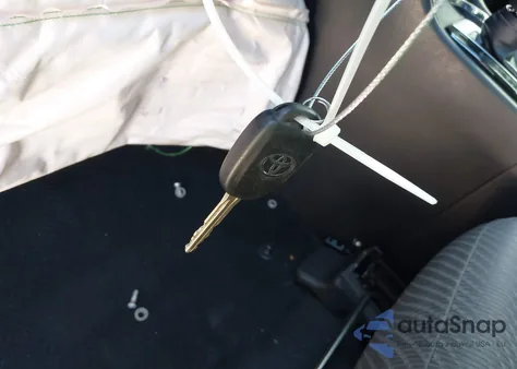 2019 Toyota Highlander Le z USA, uszkodzony, nr VIN 5TDZARFH4KS057887